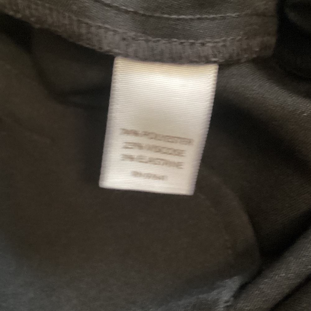 Like new J. Jill Elegant Black Trousers size 10P - Picture 4 of 5